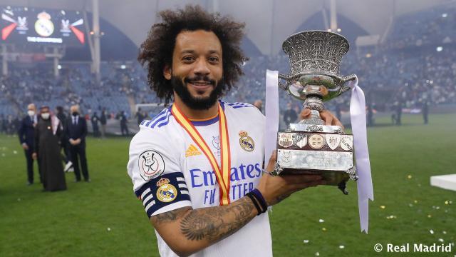 hth-23冠平亨托 马塞洛首次作为皇马队长举起冠军奖杯